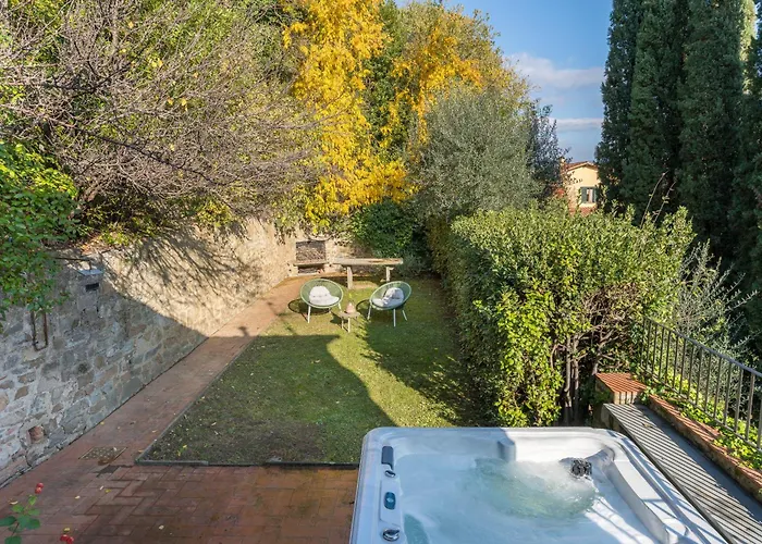 Private Jacuzzi - Bellosguardo In Historic Center Вилла